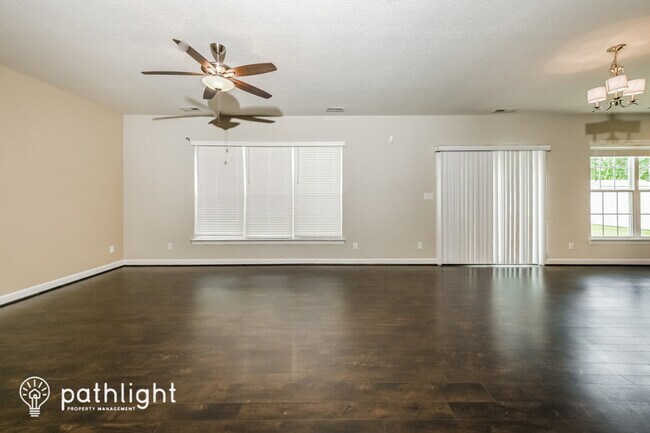 Foto del edificio - 225 Courtney Ln