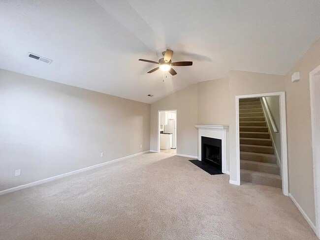 Building Photo - 312 Golden Leaf Ln