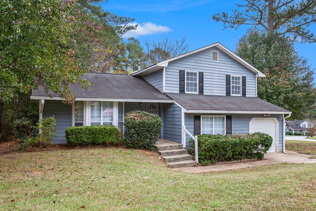 Building Photo - 4 bdrm, 2.5 bath in Lithonia