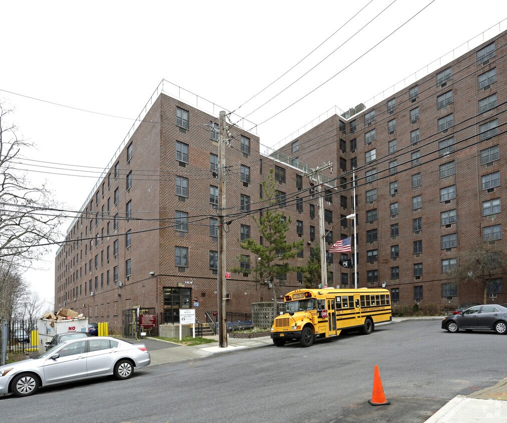 New Lane Shores 70 New Ln Staten Island, NY