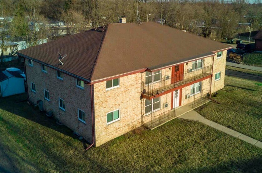 Primary Photo - 219 Lewis St