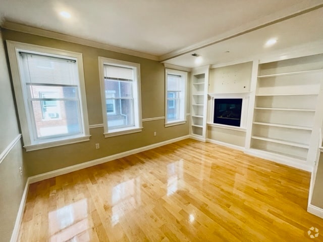 Building Photo - 33 N Bennet St