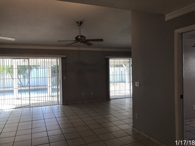 Foto del edificio - Contemporary 3/2 2-Car Garage Pool Home at Clubhouse Estates in Dr. Phillips Area