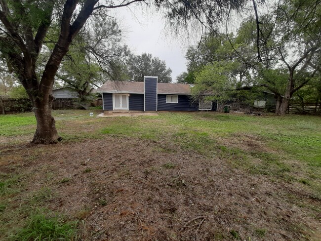 Building Photo - 5810 Lake Chap St