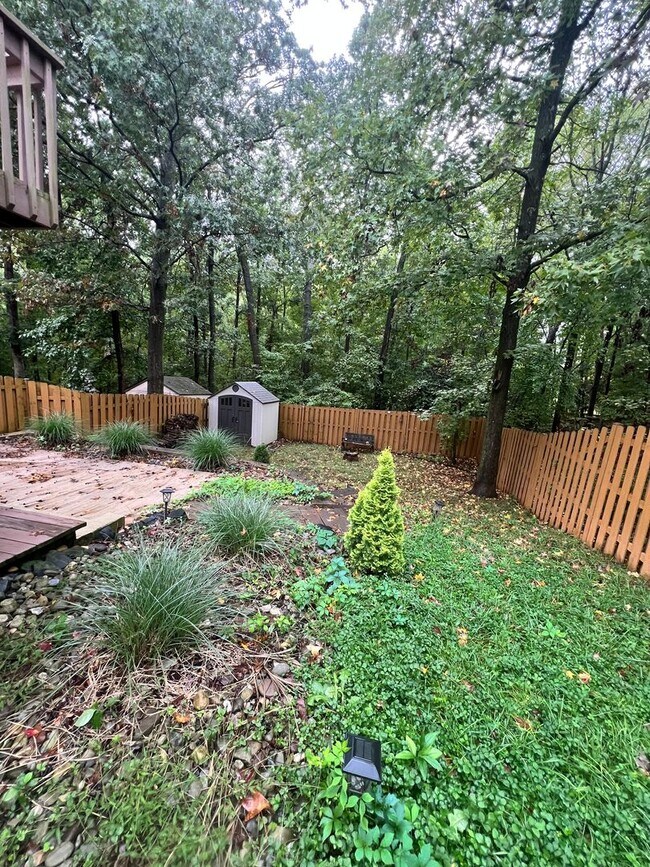 Building Photo - Lovely 3 BR/2.5 BA EOG Townhome in Baltimore!