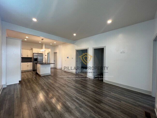 Building Photo - Recently Renovated 4 Bed, 2.5 Bath Home in...