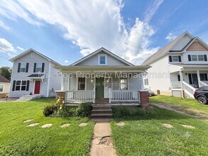 Building Photo - 138 Mansfield St