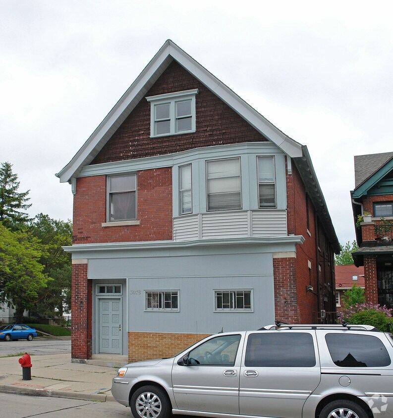 Building Photo - 3078 N Fratney St