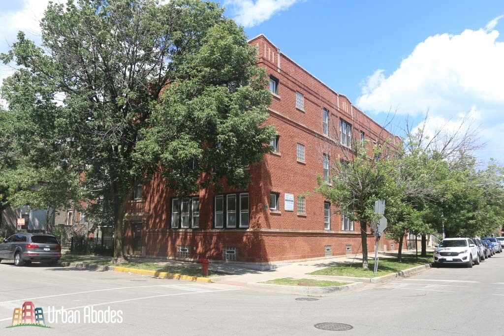 Foto principal - 3401 N Seminary Ave