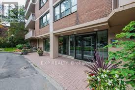 Building Photo - 10 Huntley St