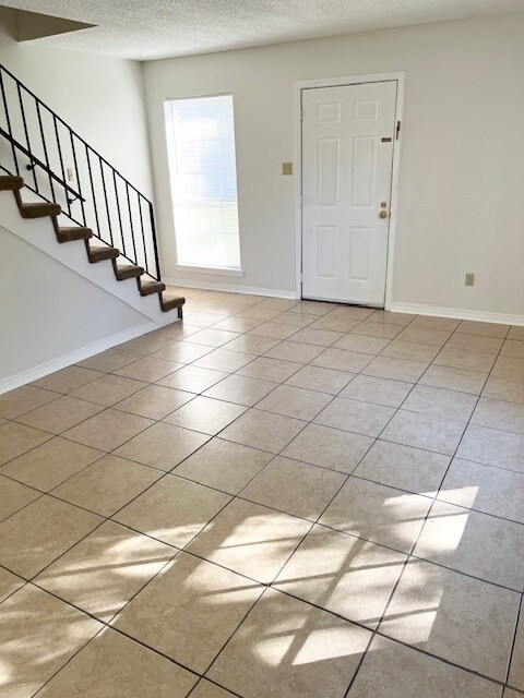 Foto del edificio - 1242 Park Dr