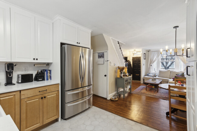 Foto del edificio - 715 Ellsworth St