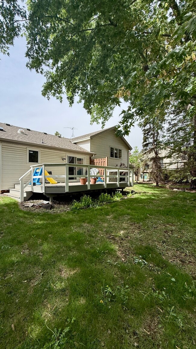 Building Photo - 3828 Fairhaven Rd