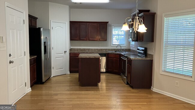 Foto del edificio - 2912 Sedgeview Ln NE