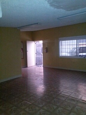 Building Photo - 2643 E Carson St