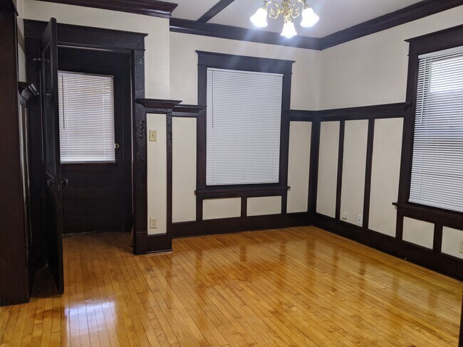 Building Photo - 3259 N Buffum St