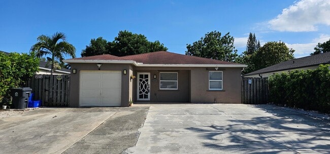 Building Photo - 4300 Purdy Ln