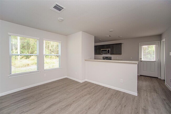 Building Photo - 15237 Arrowhead Loop E