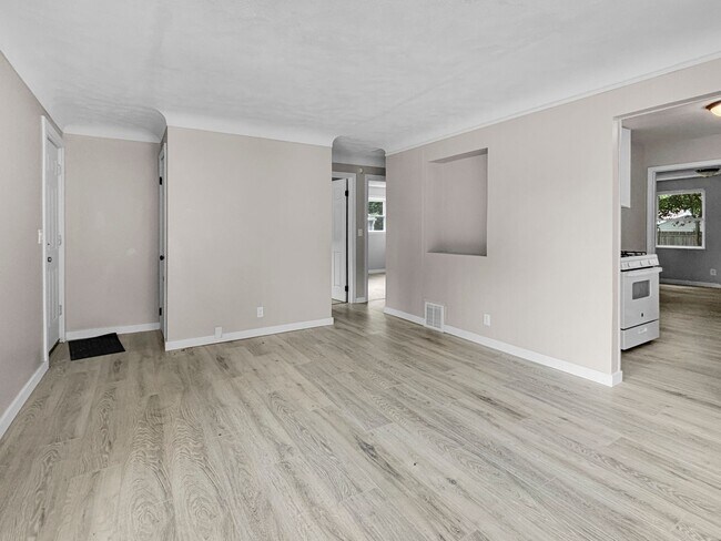 Foto del edificio - 2100 Dawson Ave NE