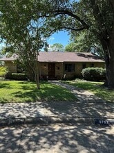 Building Photo - 9703 Elmcrest Dr