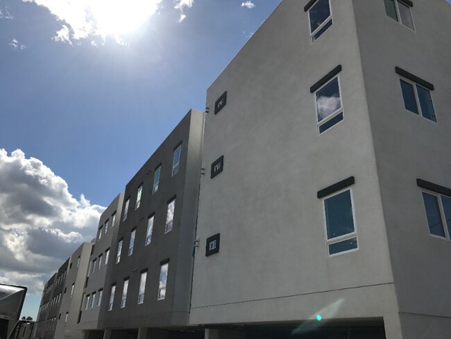 Building Photo - 18528 Chase St