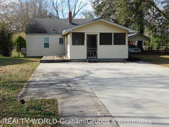 Building Photo - 2 br, 1 bath House - 306 N Elm Street