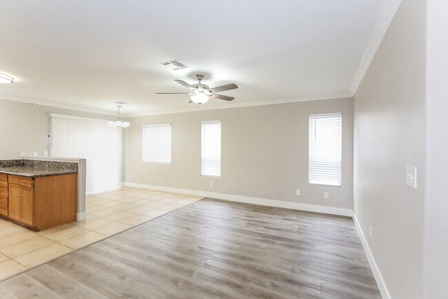Building Photo - 7304 Casa Solar Ct