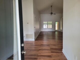 Building Photo - 28207 Chateau Dr