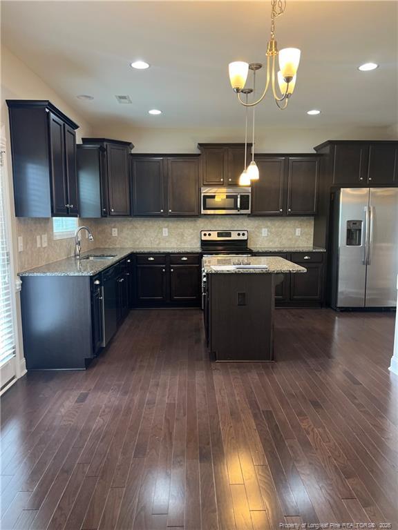 Foto del edificio - 32 Timber Skip Dr