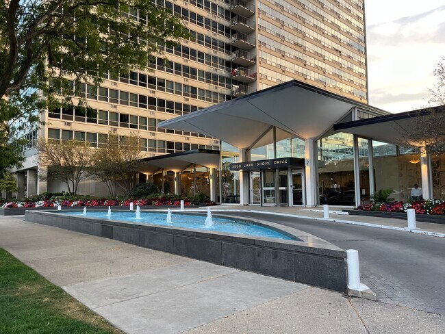 Building Photo - 3550 N Lake Shore Dr