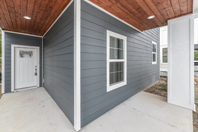 Foto del edificio - Live Minutes from Downtown, Germantown, Sylvan Park, the Nations & West End