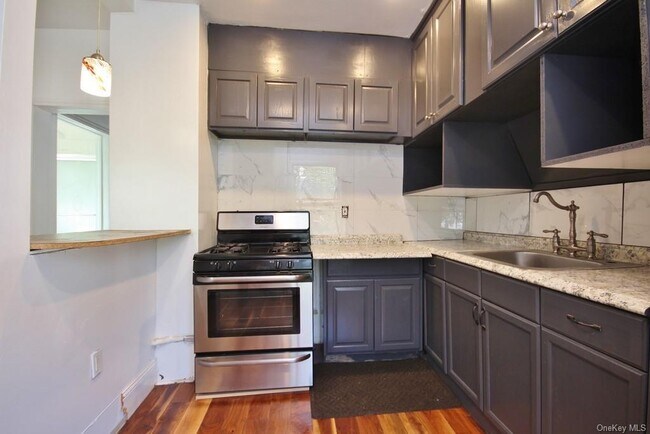 Foto del edificio - 46 Hall Ave