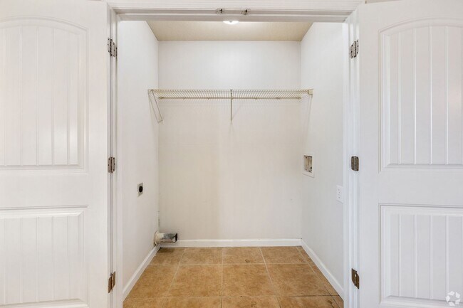 Foto del edificio - SIGN TODAY HALF OFF YOUR SECOND MONTH'S RENT Seth Place Townhomes- 2BD/2BA Townhomes