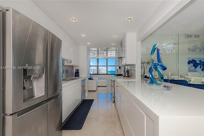 Foto del edificio - 2301 S Ocean Dr