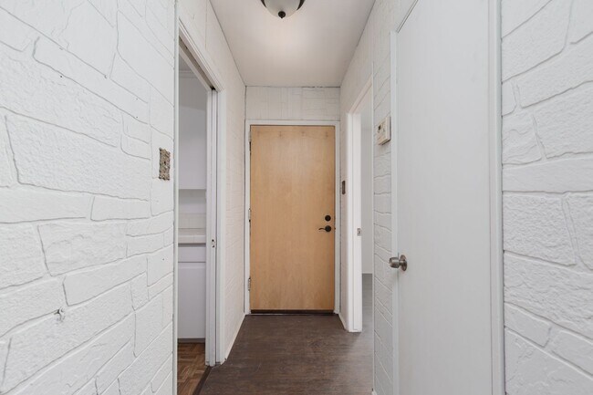 Foto del edificio - Great Single Story Home with Large Fenced ...