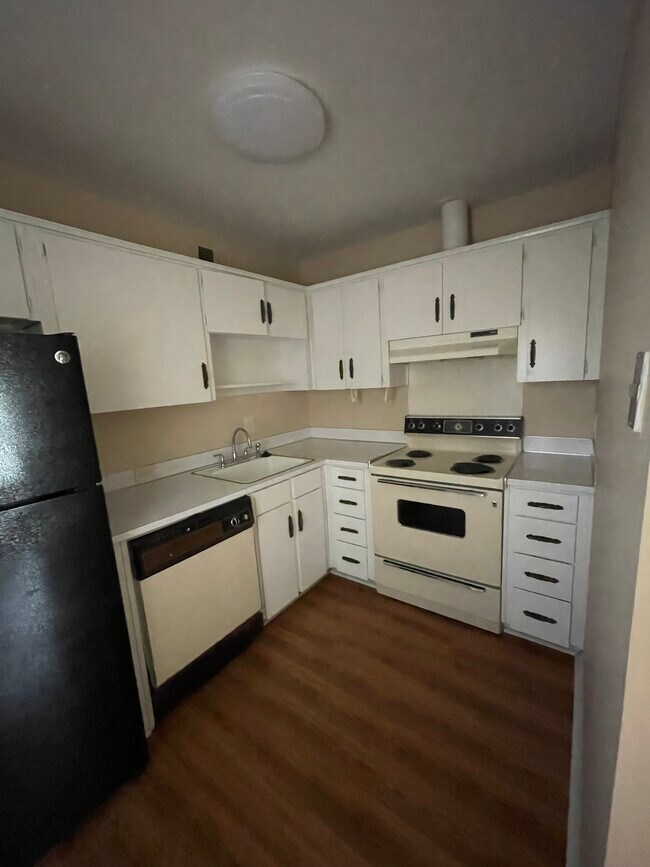 Cocina - 2105 Young St Unit A