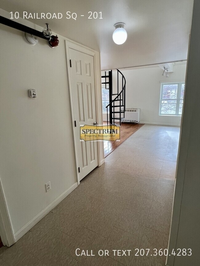 Foto del edificio - 10 Railroad Square