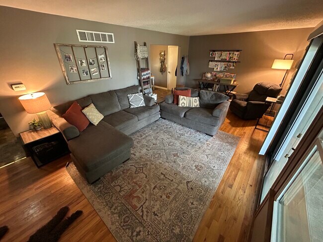 Building Photo - 801 Haid Ct Building Photo - 801 Haid Ct