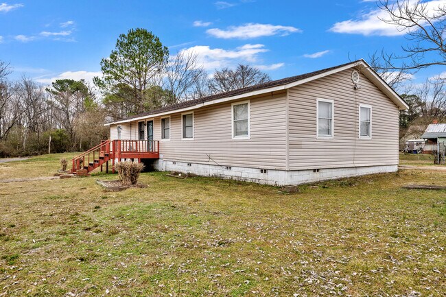 Foto del edificio - 7328 Denmark Ave