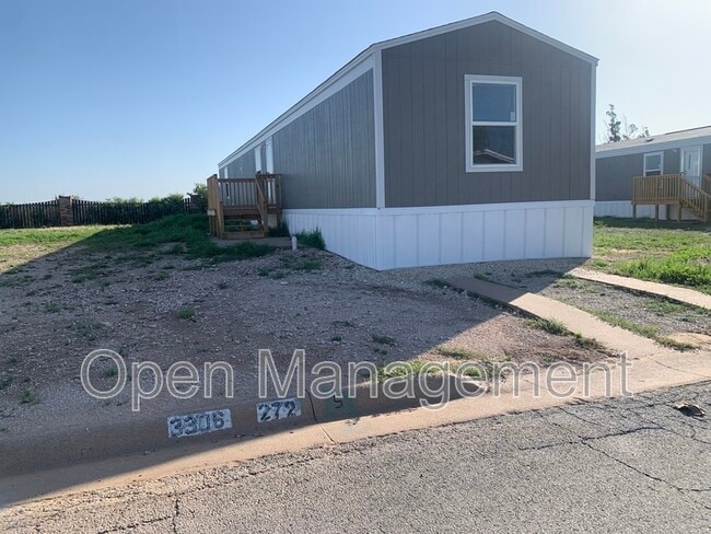 Building Photo - 3305 Diamond Dr