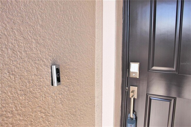 Foto del edificio - 9077 Shadyside Ln