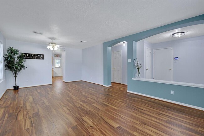 Foto del edificio - 3739 Apple Hollow Ln