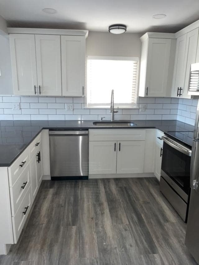 Building Photo - 216 S Clay Ave