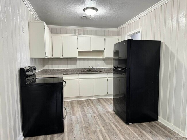 Foto del edificio - 6431 Magnolia St