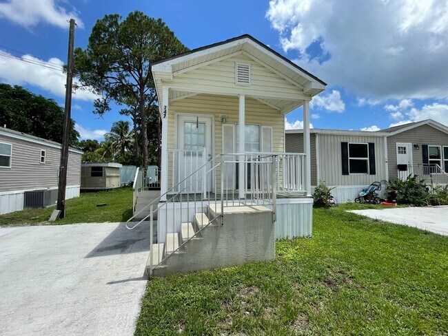 Foto del edificio - 11500 SW Kanner Hwy