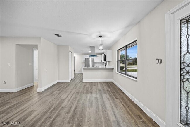 Building Photo - 21224 Quesada Ave