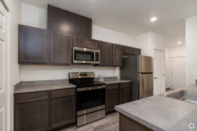 2BR, 2BA - 1105SF - The Marjorie at Aspen Park