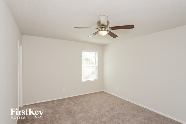 Foto del edificio - 1822 Morse Way