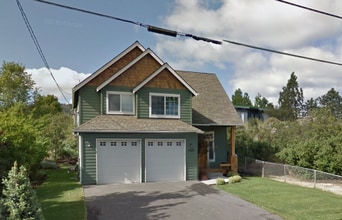 Building Photo - 1058 Bismark St