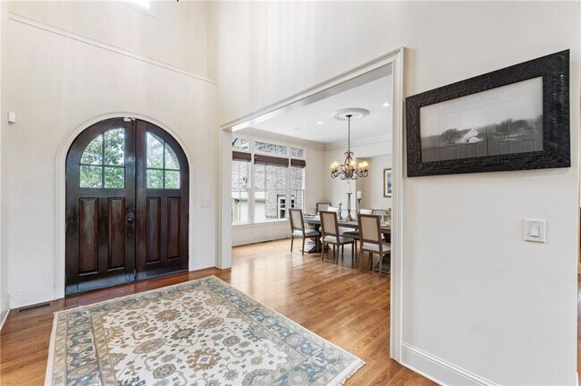 Building Photo - 927 Buckingham Cir NW